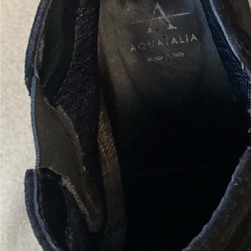 Aquatalia Vero Cuoio Black Italian Suede Ankle Booties
